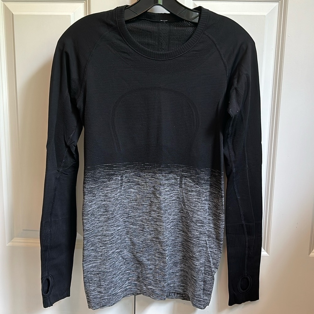 Lululemon black and gray long sleeve swiftly tech